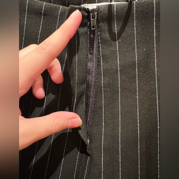 Striped Business Pants Europe Size 42 (Size 32 US) - Picture 4 of 6